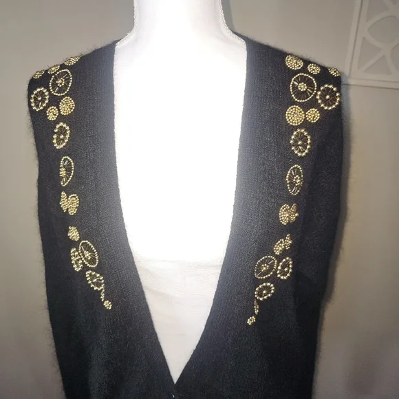 Vintage 1980s Cezanne Black Silk Angora Quiet Luxury Beaded Old Money Cardigan - Picture 5 of 16